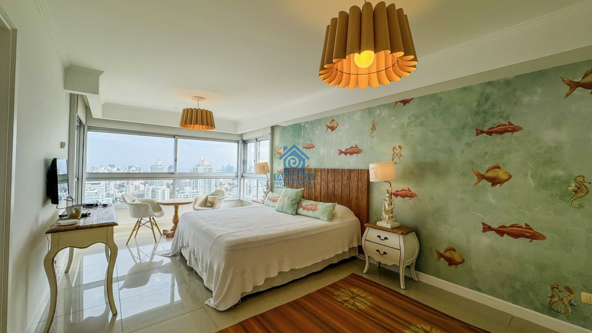 Apartamento ID.541 - Torrelobos esquinero en venta, 4 dormitorios excelente vista