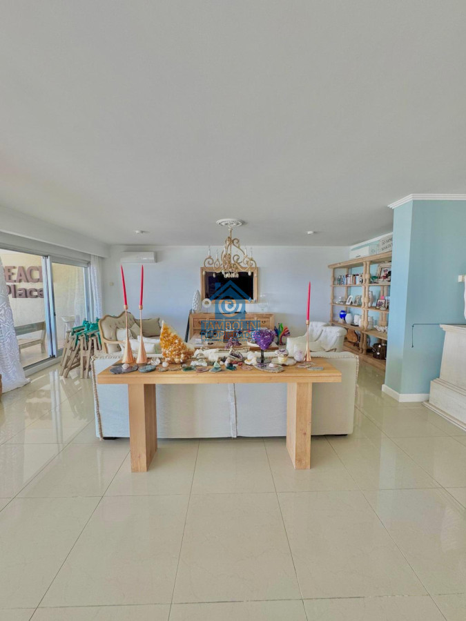 Apartamento ID.541 - Torrelobos esquinero en venta, 4 dormitorios excelente vista