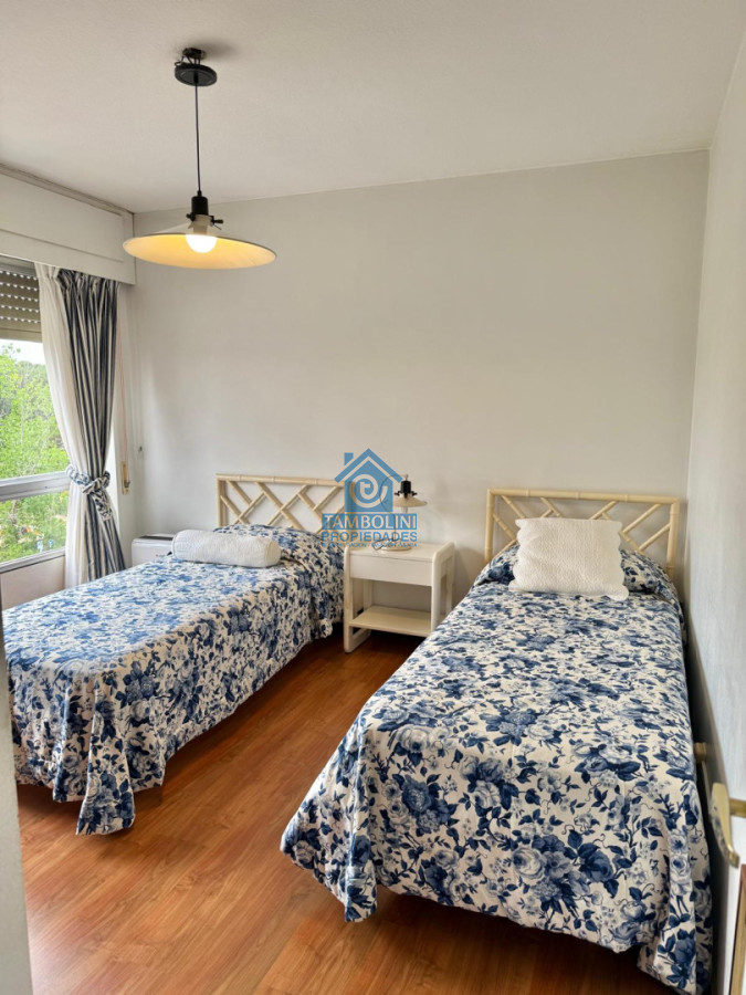 Apartamento ID.985 - Venta apartamento Roosevelt 2 dormitorios y servicio