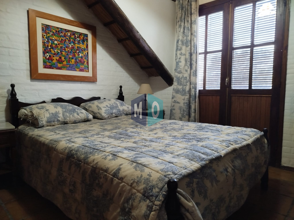 Casa ID.1184 - Venta casa mansa 5 dormitorios