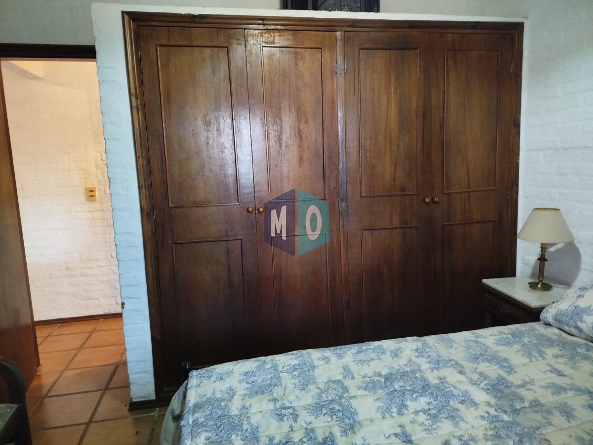 Casa ID.1184 - Venta casa mansa 5 dormitorios