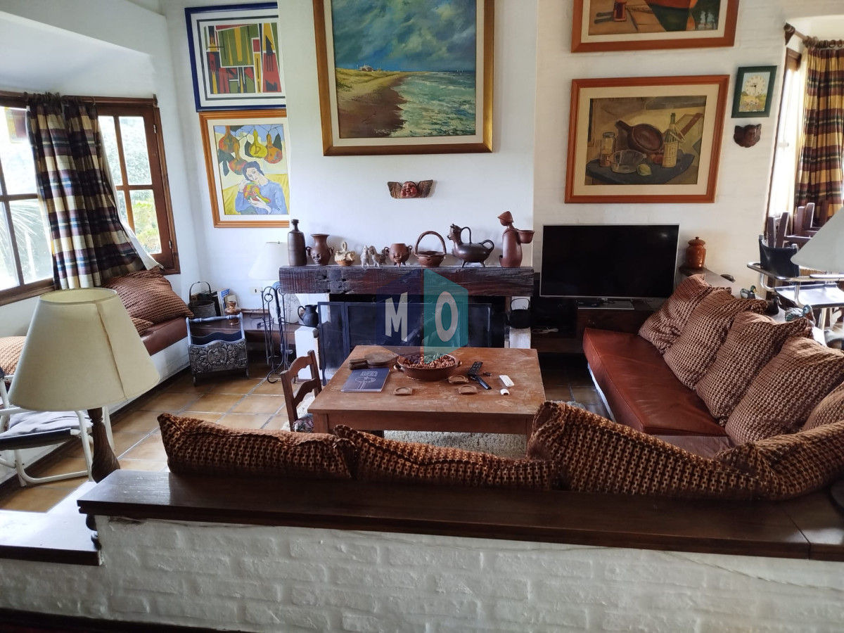 Casa ID.1184 - Venta casa mansa 5 dormitorios
