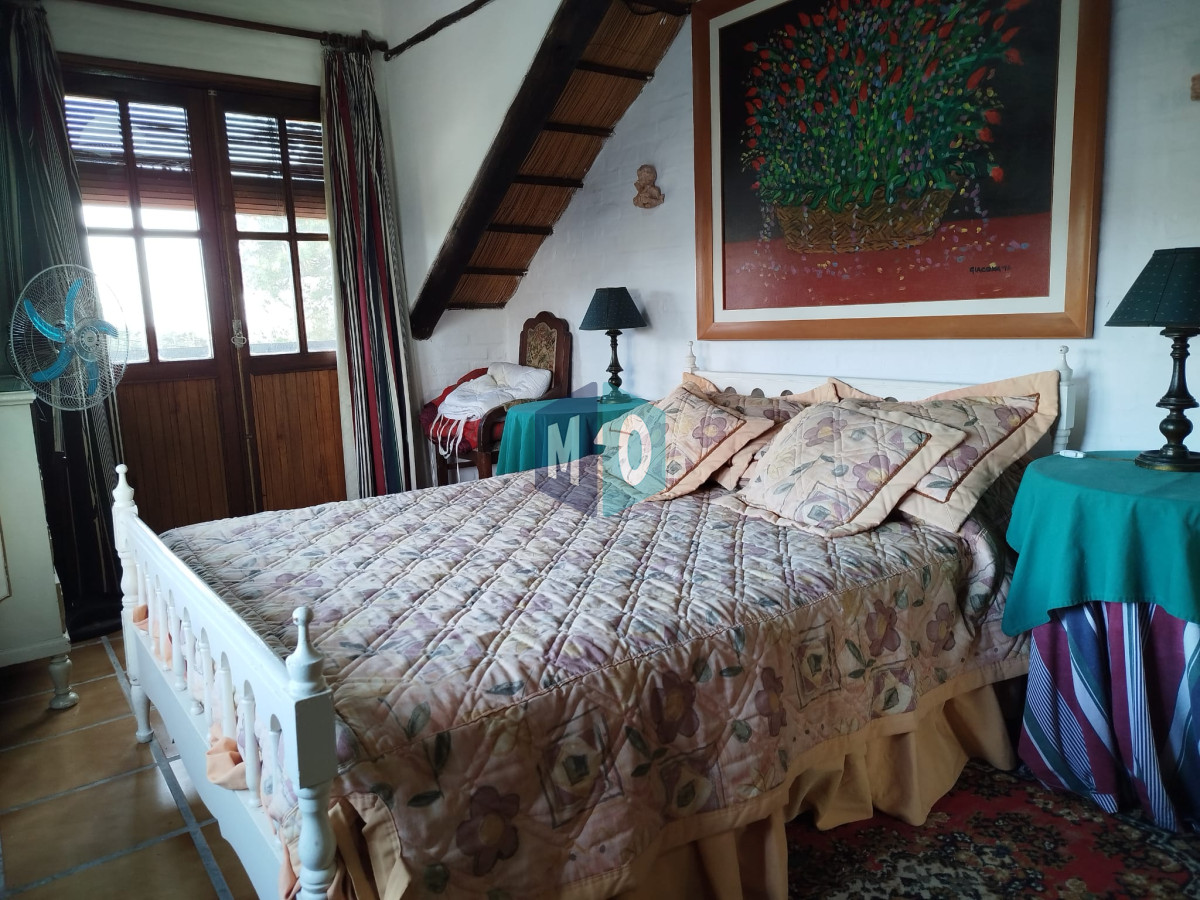 Casa ID.1184 - Venta casa mansa 5 dormitorios