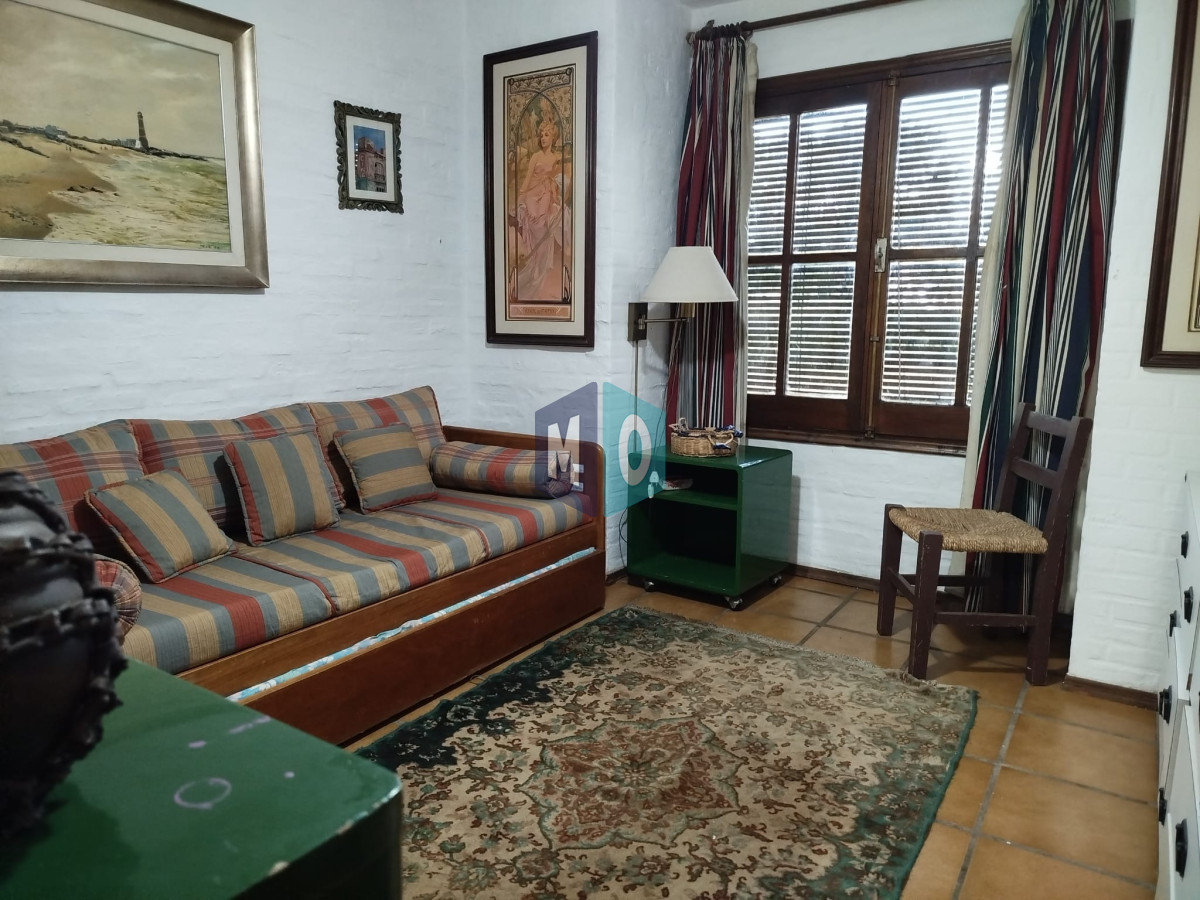 Casa ID.1184 - Venta casa mansa 5 dormitorios