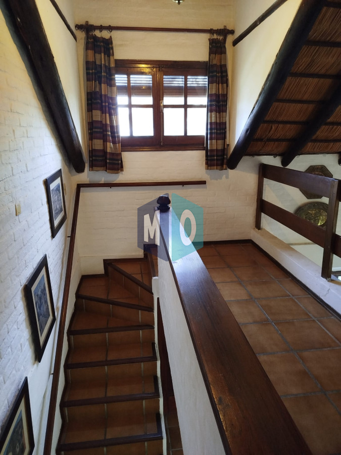 Casa ID.1184 - Venta casa mansa 5 dormitorios
