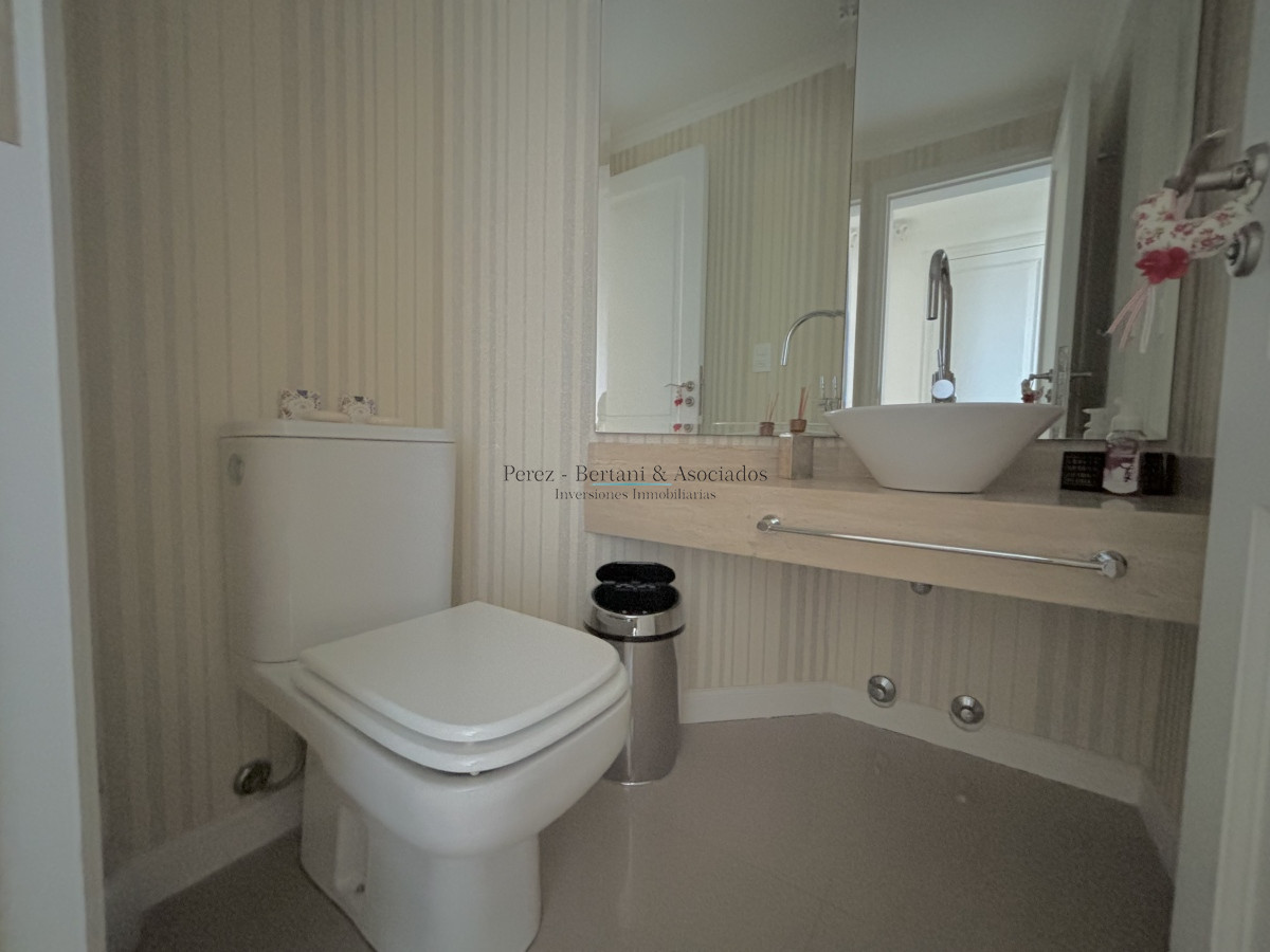 Apartamento ID.935 - Apartamento venta punta del este mansa 4 dormitorios 