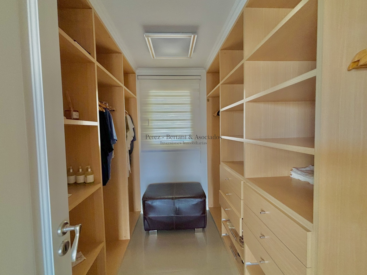 Apartamento ID.935 - Apartamento venta punta del este mansa 4 dormitorios 