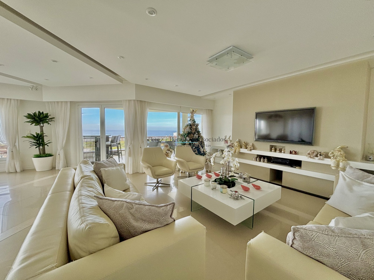 Apartamento ID.935 - Apartamento venta punta del este mansa 4 dormitorios 