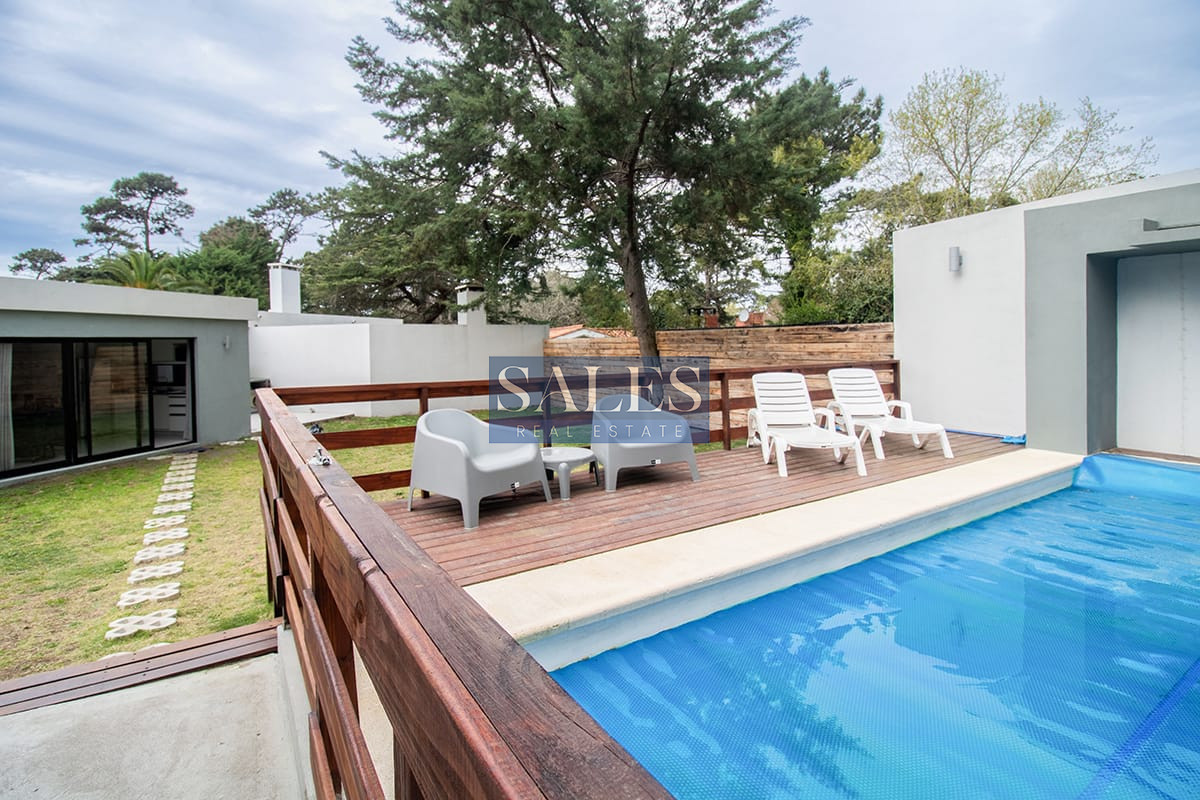Casa ID.777 - Venta casa 4 dormitorios cantegril