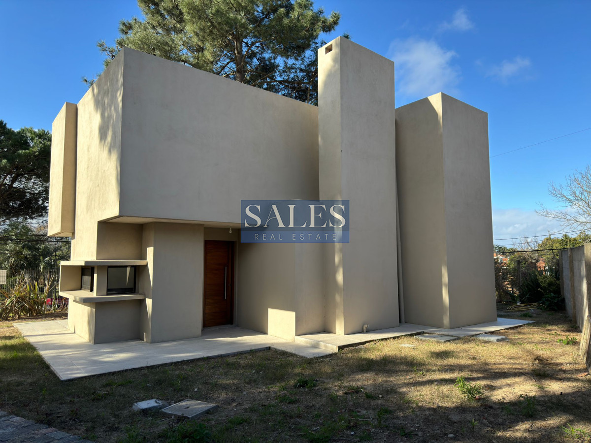 Casa ID.774 - Venta casa 3 dormitorios en altos de pinar