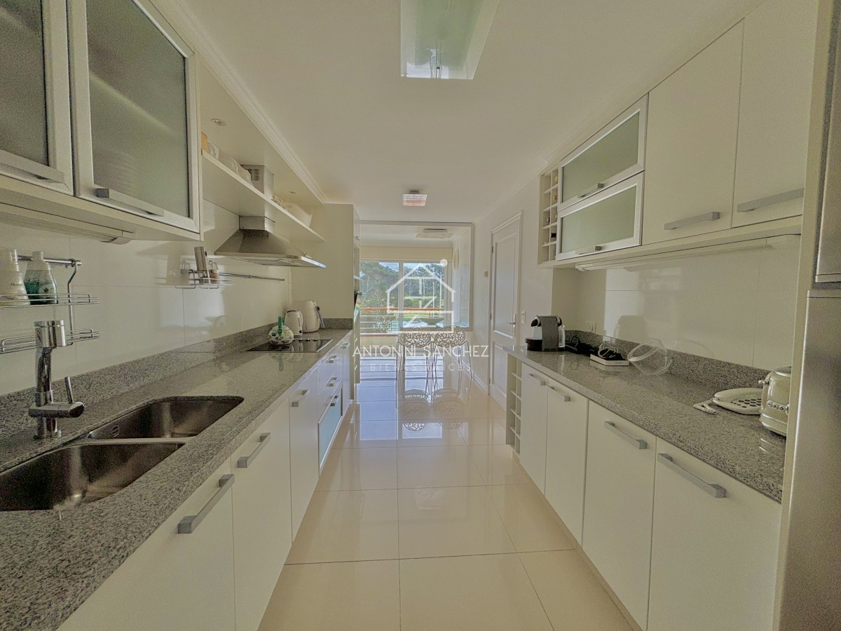 Apartamento ID.1337 - Apartamento venta punta del este mansa 4 dormitorios 