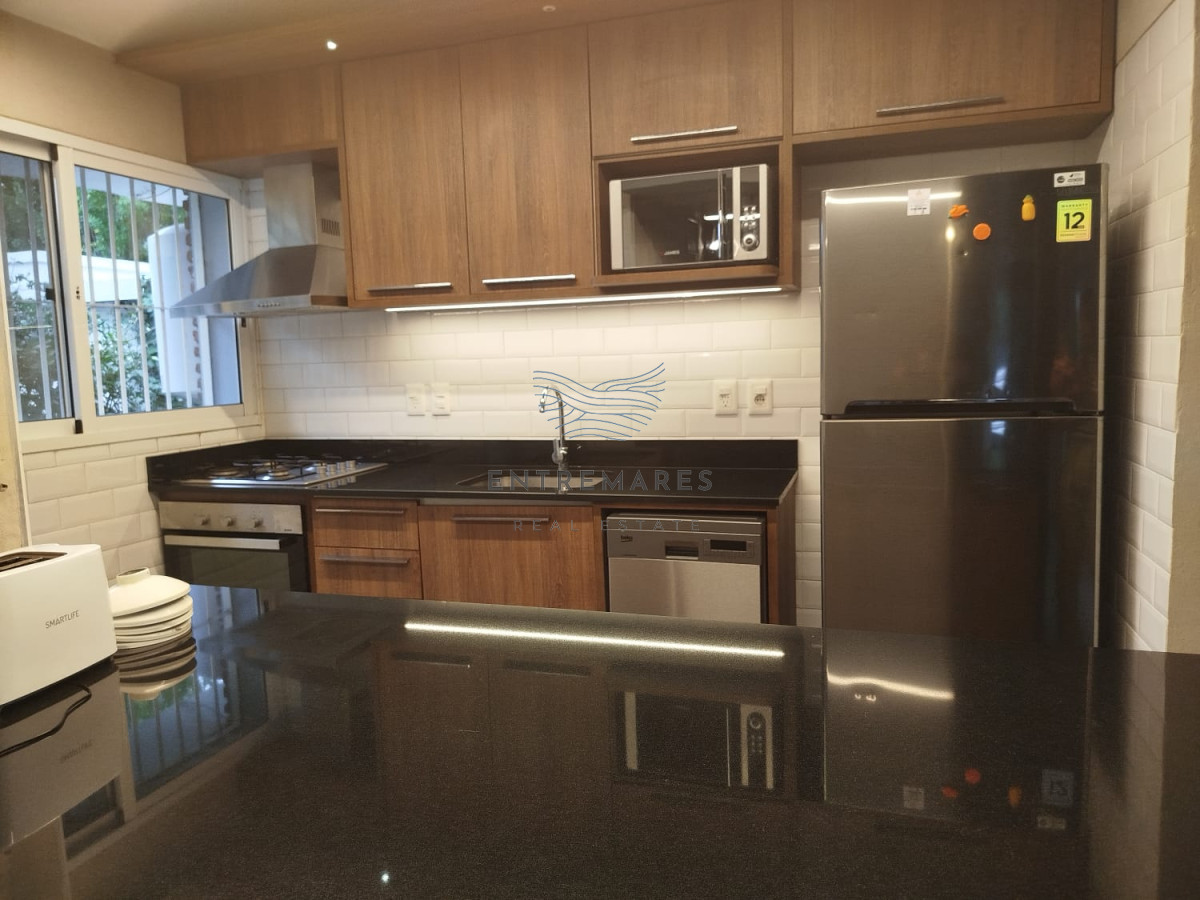 Casa ID.119 - Venta casa mansa 4 dormitorios