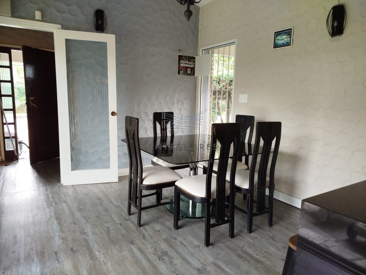 Casa ID.119 - Venta casa mansa 4 dormitorios