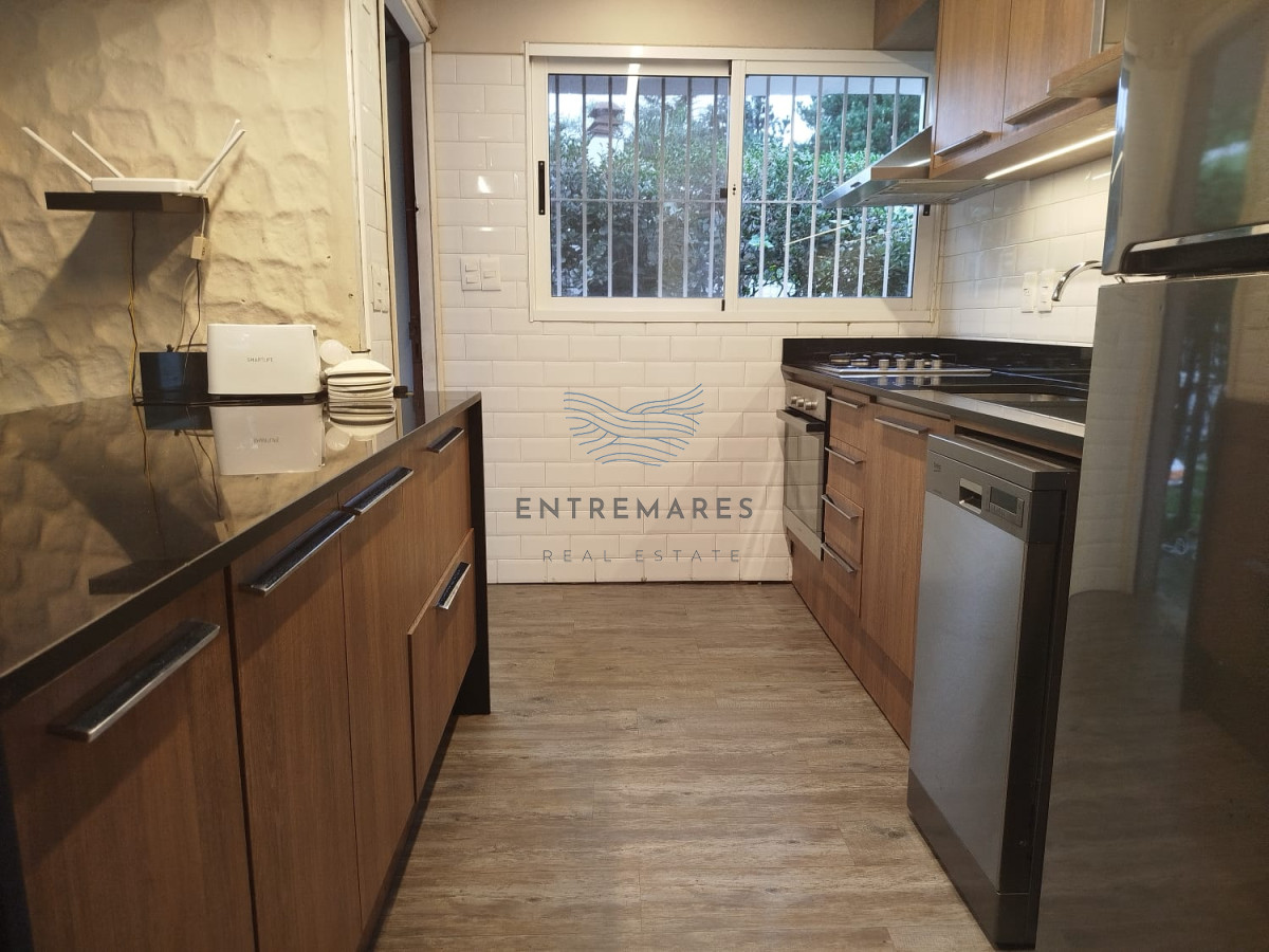 Casa ID.119 - Venta casa mansa 4 dormitorios