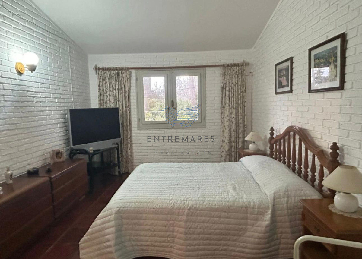 Casa ID.110 - Venta casa 4 dormitorios Jardines de Córdoba