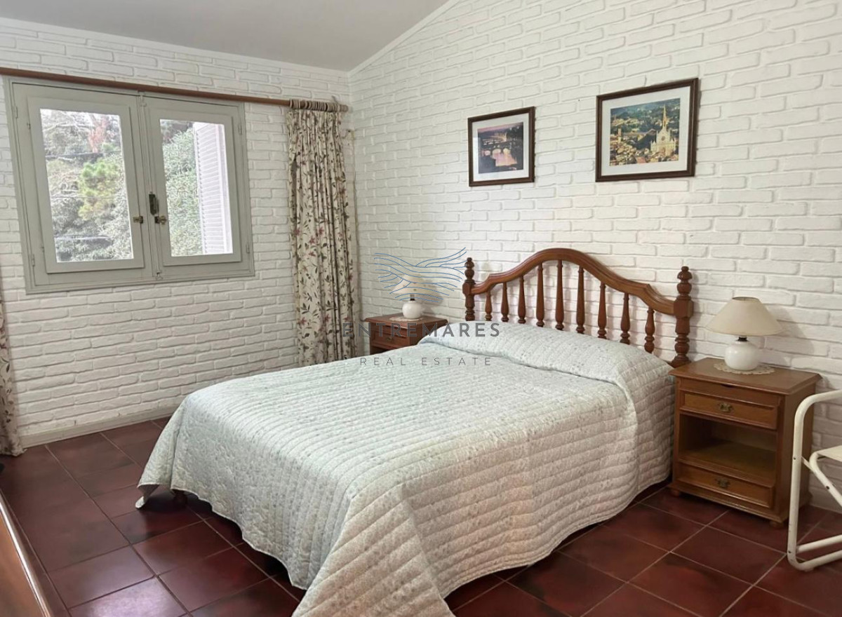 Casa ID.110 - Venta casa 4 dormitorios Jardines de Córdoba