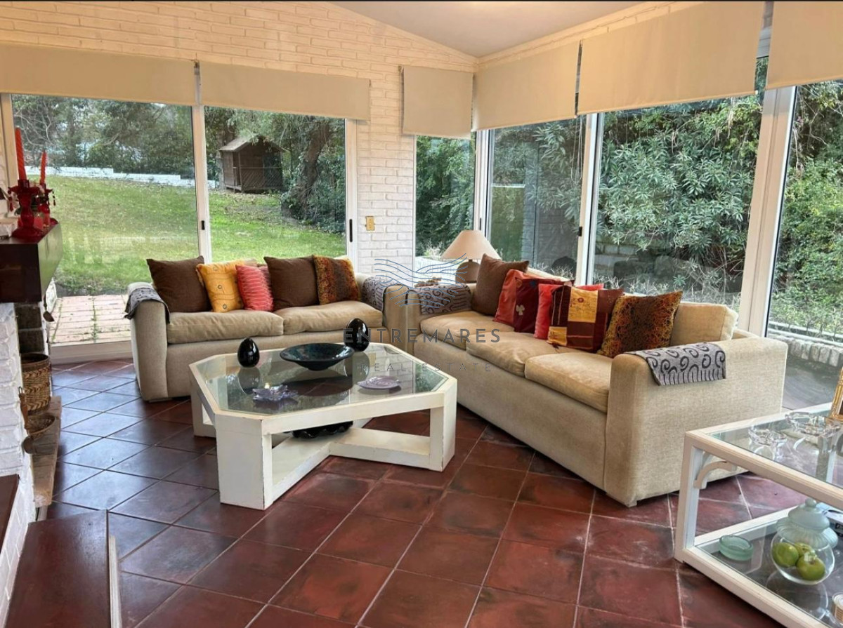 Casa ID.110 - Venta casa 4 dormitorios Jardines de Córdoba