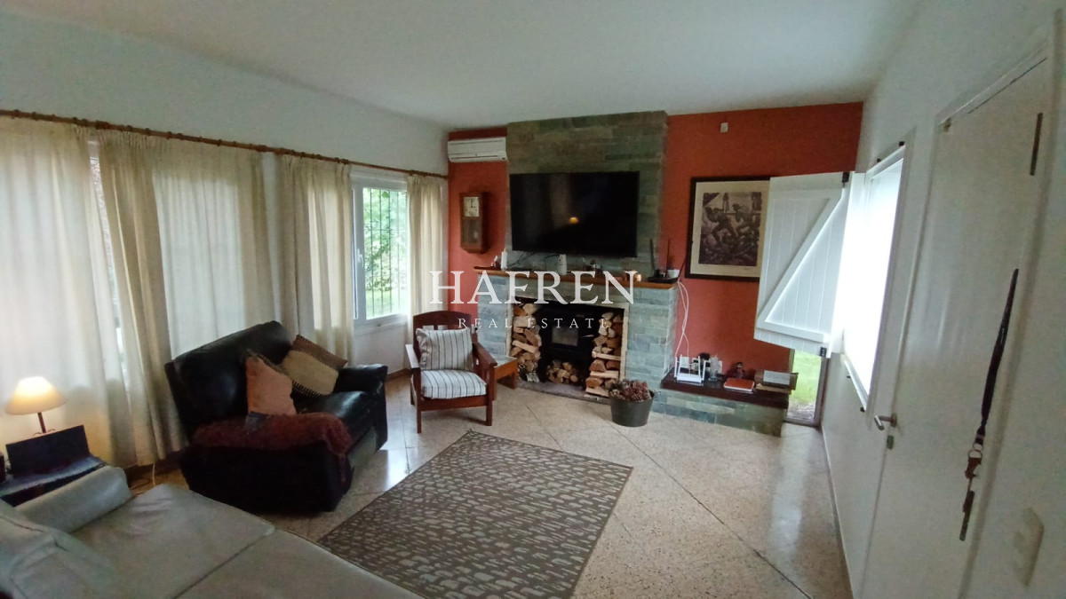Casa ID.478 - Venta casa en Pinares a pasos del mar