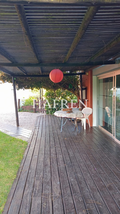 Casa ID.478 - Venta casa en Pinares a pasos del mar