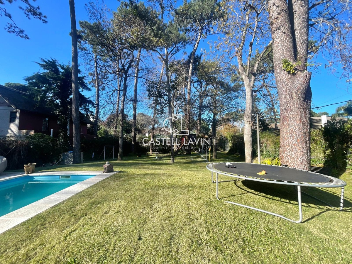 Casa ID.527 - Venta Casa  3 Dormitorios en Playa Mansa Punta del Este