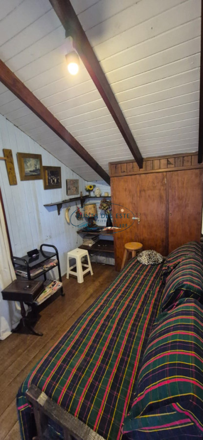 Casa ID.123 - Casa de 4 dormitorios en alquiler temporal, Playa Mansa, Punta del Este