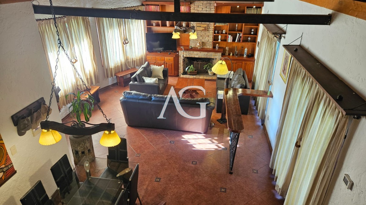 Casa ID.251 - Venta casa 3 dormitorios zona Pinares