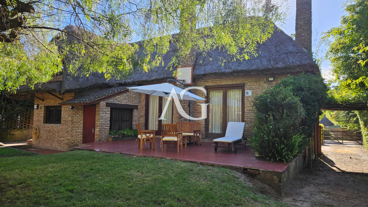 Casa ID.251 - Venta casa 3 dormitorios zona Pinares