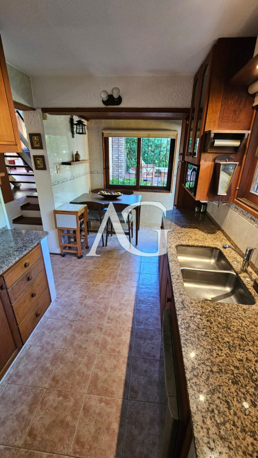 Casa ID.251 - Venta casa 3 dormitorios zona Pinares