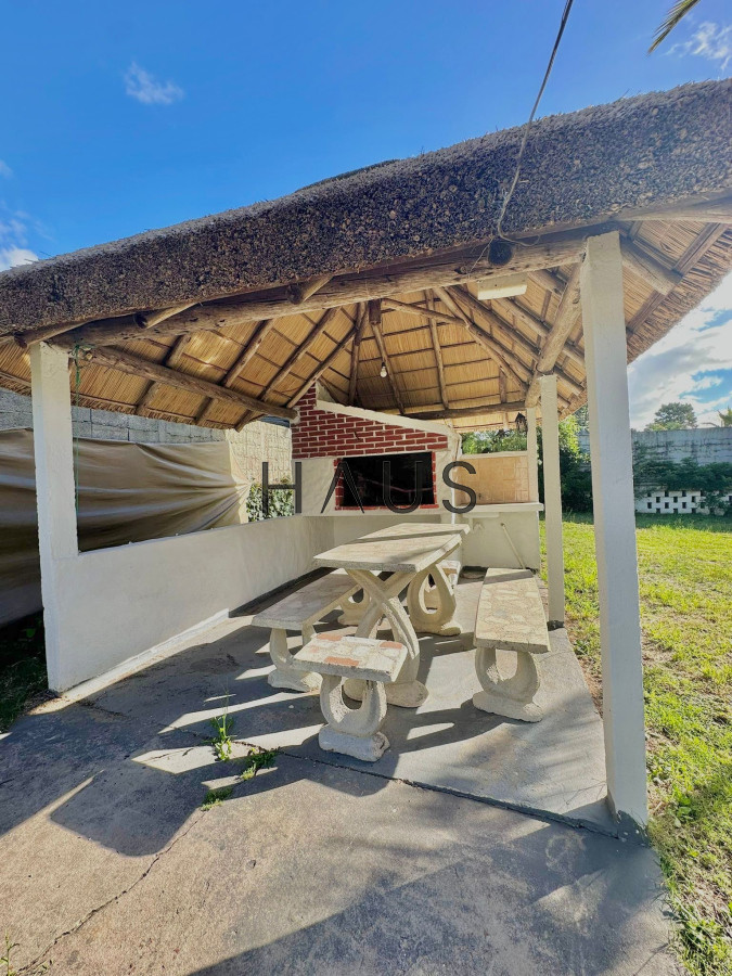 Casa ID.1066 - Venta casa punta del este pinares 4 dormitorios 