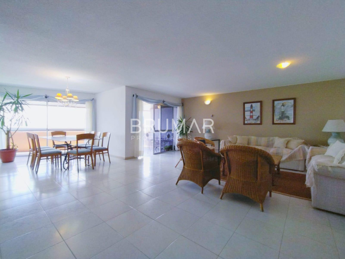 Venta penthouse 3 dormitorios en playa brava