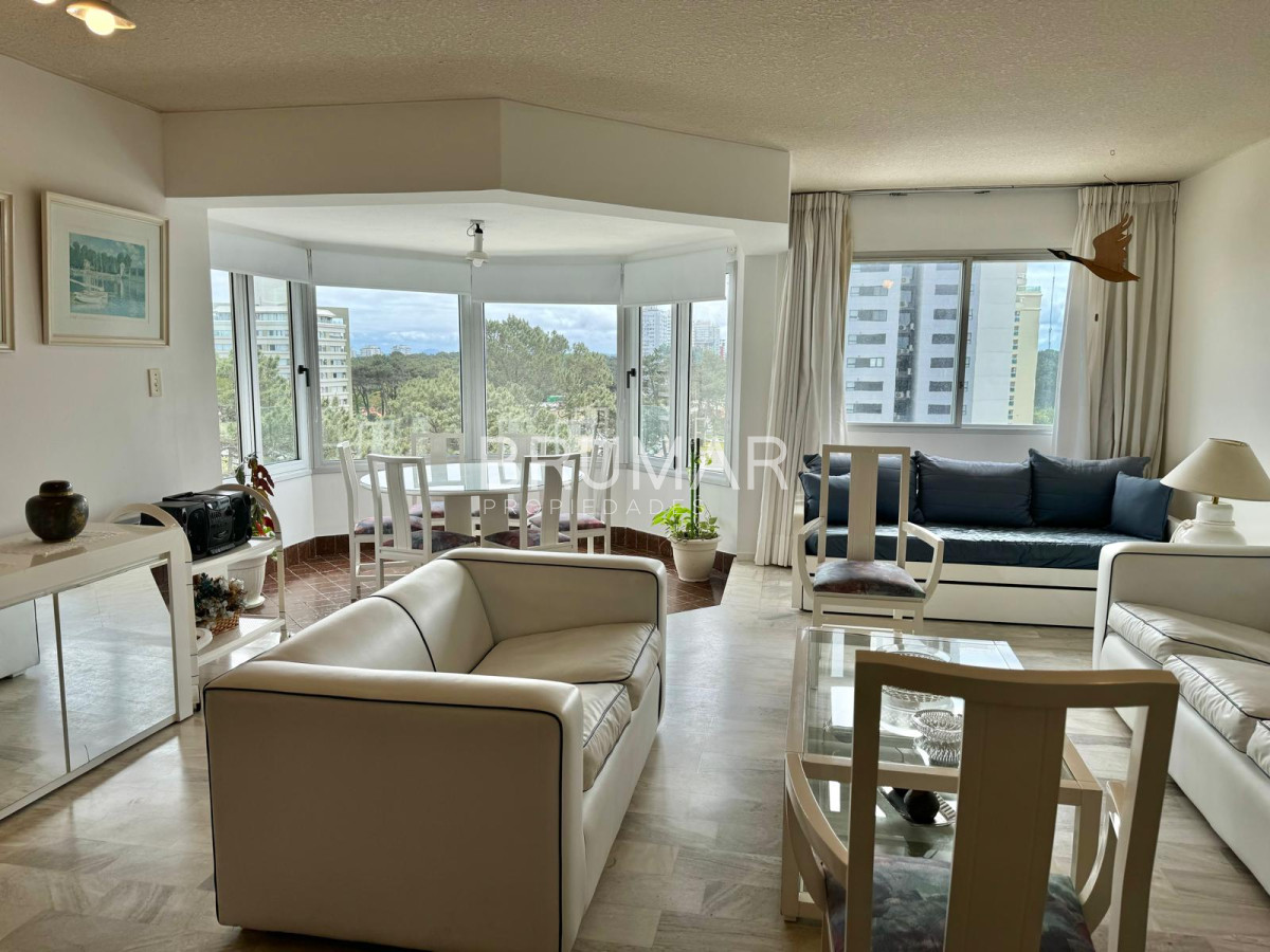 Venta apartamento 3 dormitorios zona comercial con excelentes amenities