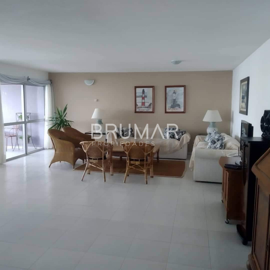 Aidy Grill - GoPunta - Portal Inmobiliario de Punta del Este - Maldonado