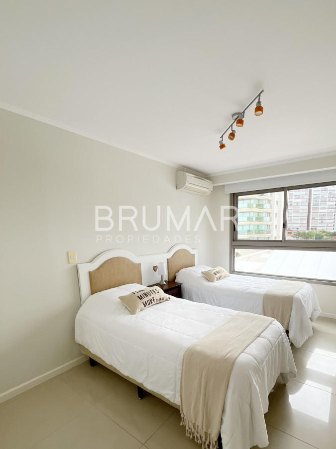 Apartamento ID.223 - Venta apartamento 3 dormitorios en suite en península full amenities.