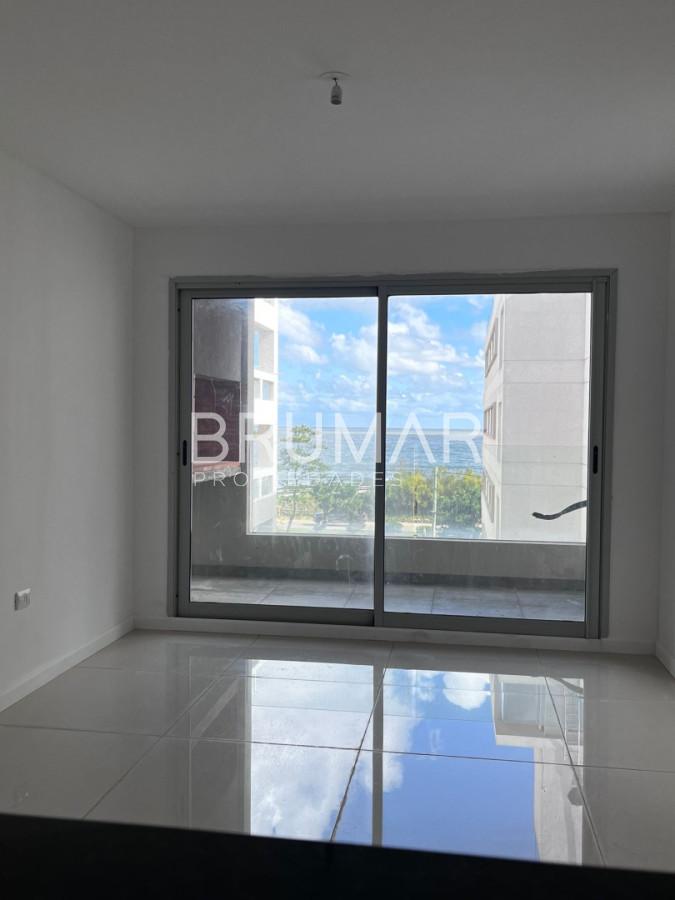 Apartamento ID.813 - Alquiler anual a estrenar 1 dormitorio y medio con parrillero propio 
