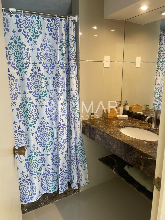 Apartamento ID.427 - Alquiler anual 3 dormitorios en península