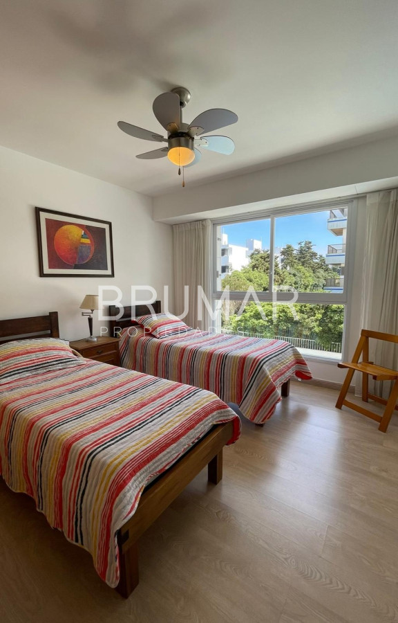 Apartamento ID.251 - Alquiler de Temporada 3 Dormitorios Playa Brava