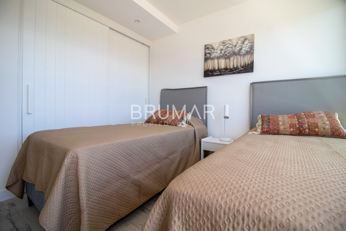 Apartamento ID.132 - apartamento venta 2 dormitorios mansa punta del este vista al mar penthouse