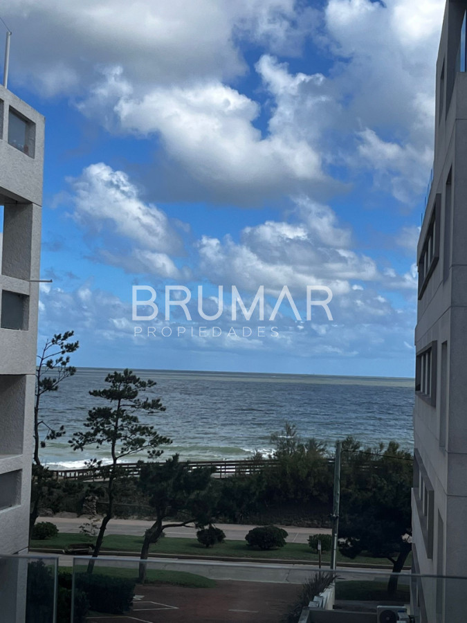 Apartamento ID.813 - Alquiler anual a estrenar 1 dormitorio y medio con parrillero propio 