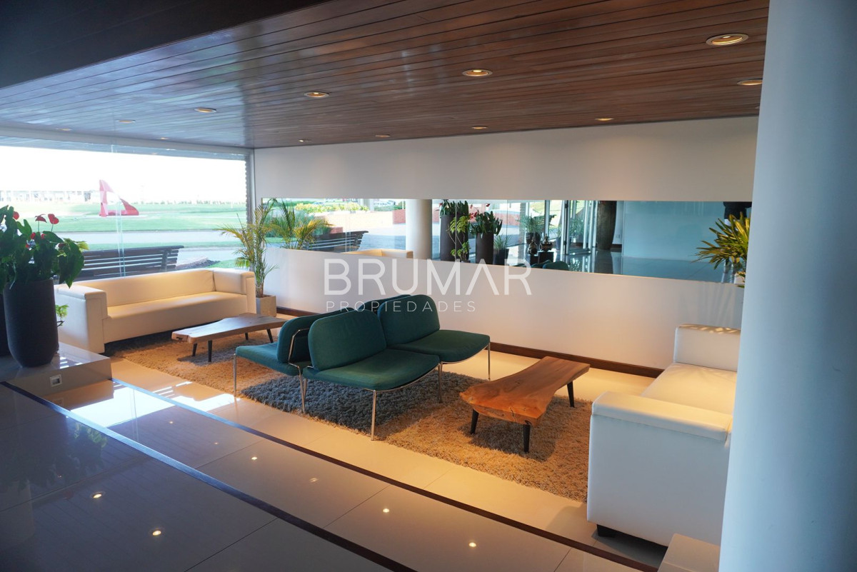 Apartamento ID.20 - Apartamento en venta de 3 dormitorios muy amplio vista a los dedos.