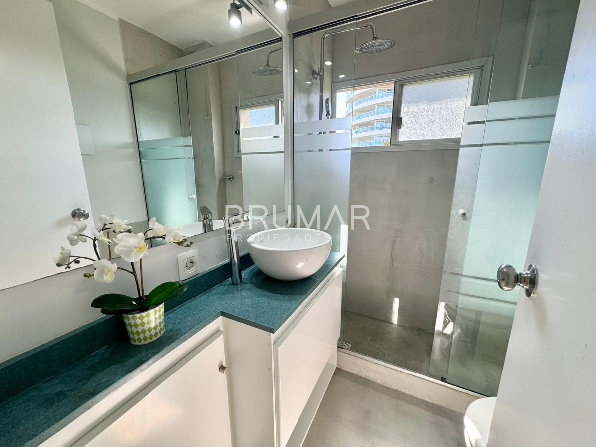 Apartamento ID.230 - Alquiler de temporada apartamento Punta del Este mansa 3 dormitorios 