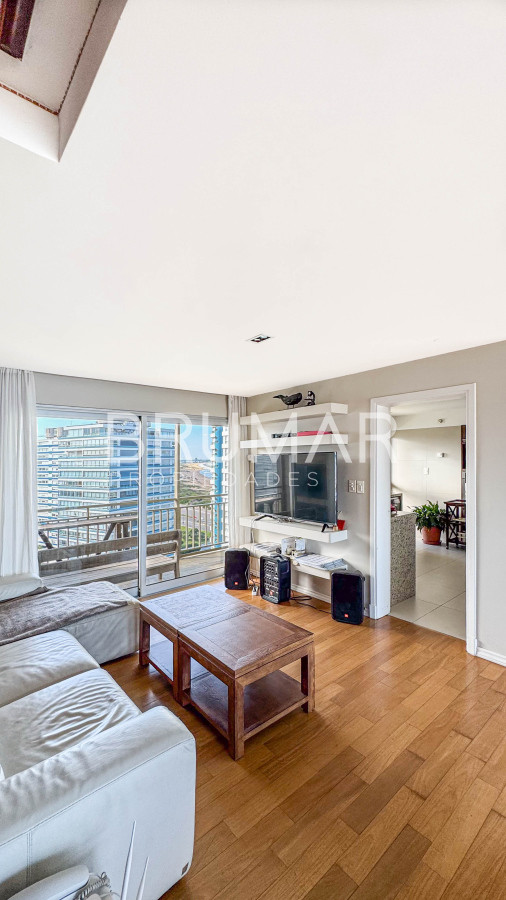 Apartamento ID.495 - Venta apartamento 3 dormitorios mas servicio completo con excelentes vistas