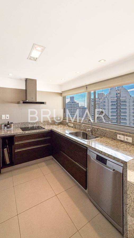 Apartamento ID.495 - Venta apartamento 3 dormitorios mas servicio completo con excelentes vistas