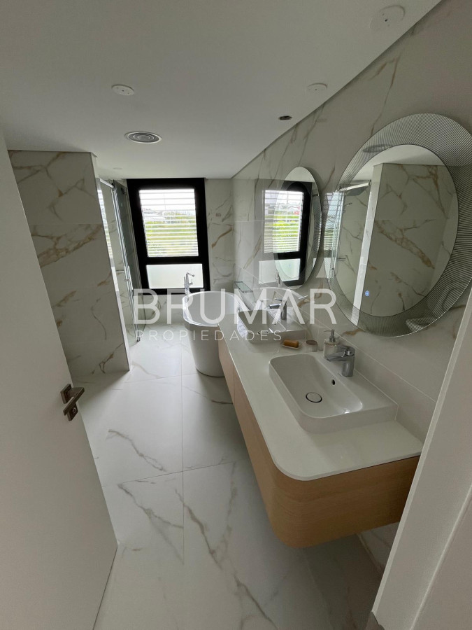 Apartamento ID.294 - Venta Apartamento Manantiales 3 Suite