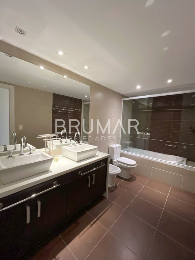 Apartamento ID.223 - Venta apartamento 3 dormitorios en suite en península full amenities.