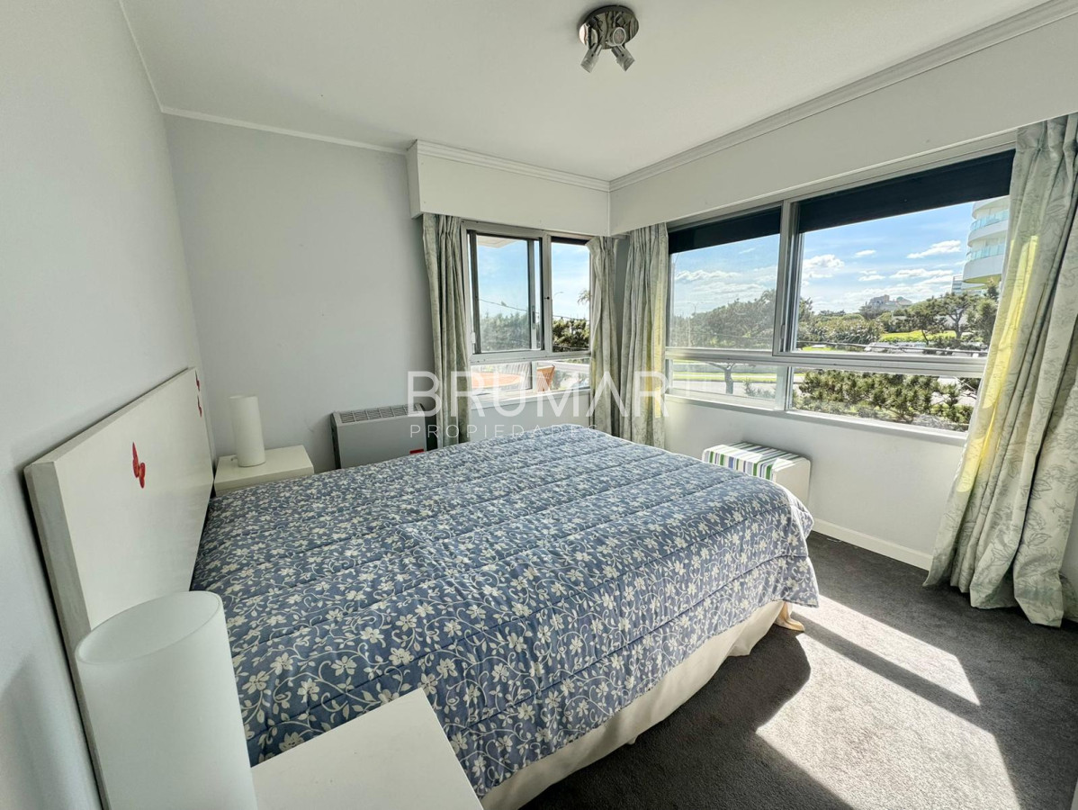 Apartamento ID.230 - Alquiler de temporada apartamento Punta del Este mansa 3 dormitorios 