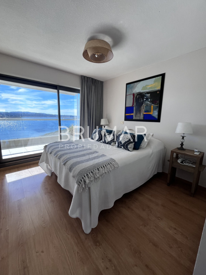 Apartamento ID.818 - Penthouse en venta 3 dormitorios y 3 baños 