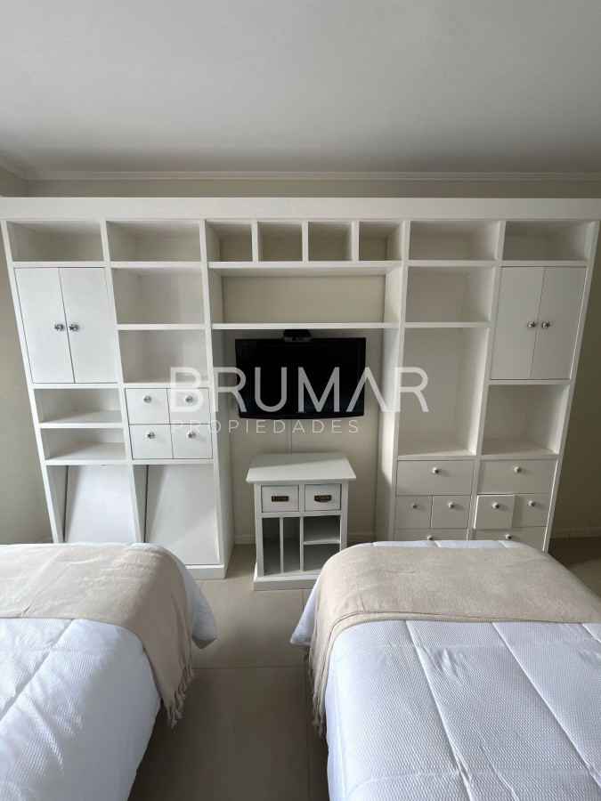 Apartamento ID.223 - Venta apartamento 3 dormitorios en suite en península full amenities.