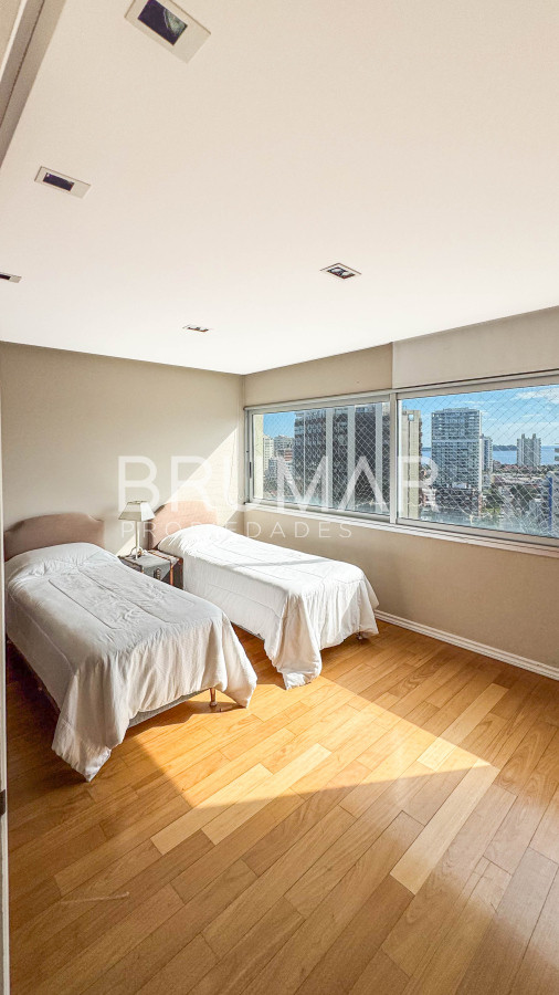 Apartamento ID.495 - Venta apartamento 3 dormitorios mas servicio completo con excelentes vistas