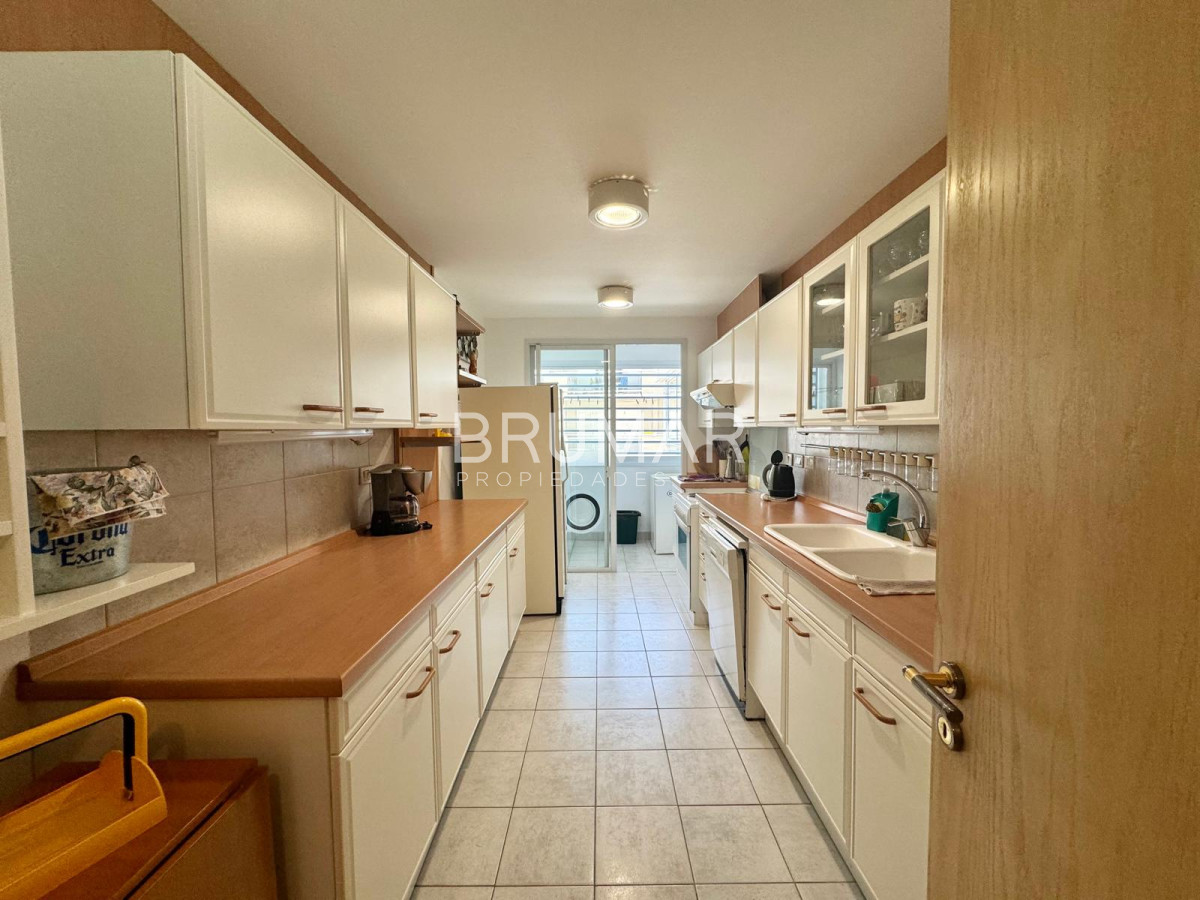 Apartamento ID.251 - Alquiler de Temporada 3 Dormitorios Playa Brava