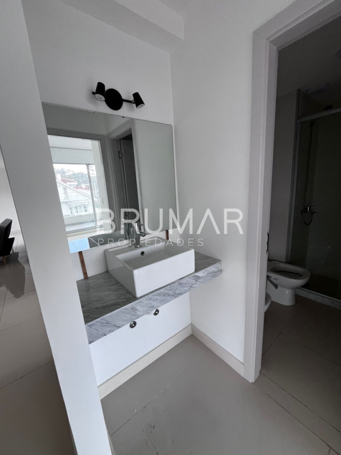 Apartamento ID.814 - Alquiler anual 2 dormitorios y 2 baños parrillero propio 